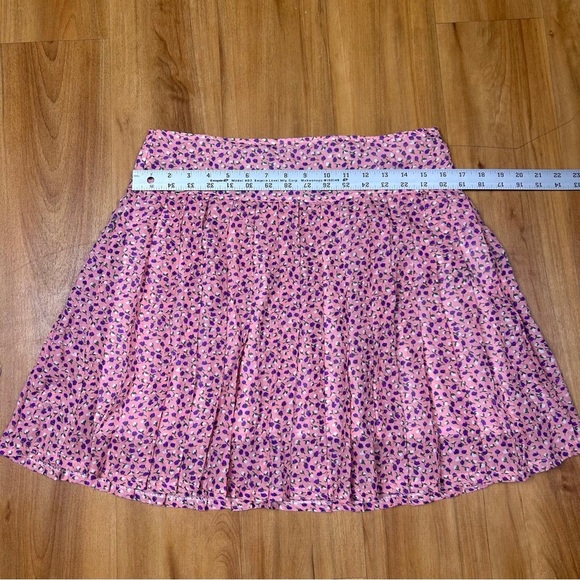 Blue Cherry Pink Pleated Skater Mini Skirt for Casual Wear - Picture 4 of 8